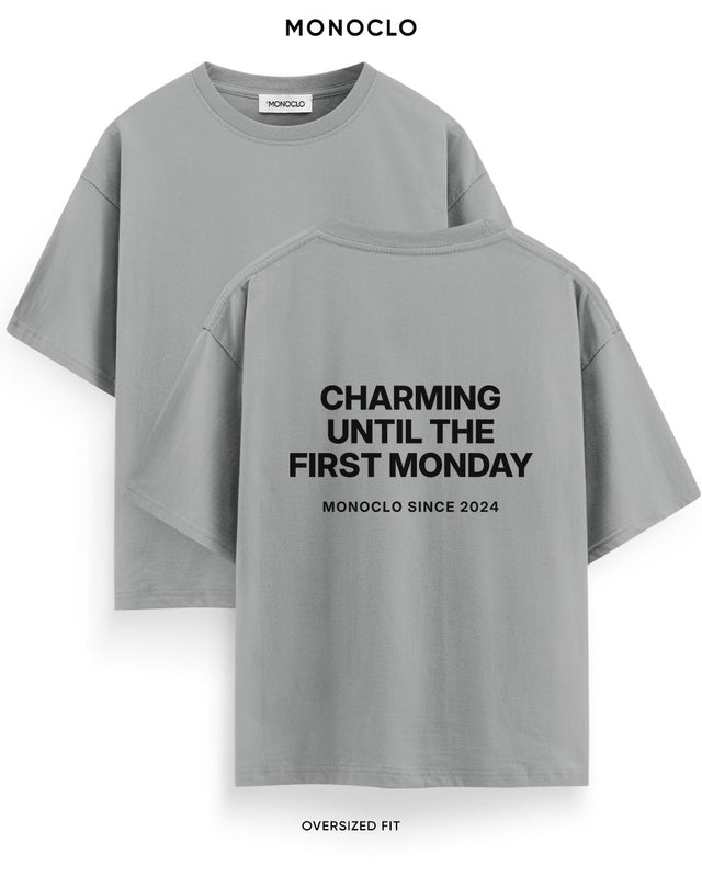 Футболка Monoclo «Charming Until the First Monday» – Графітовий