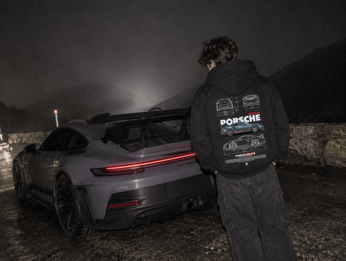 Худі та футболки Porsche: 911, GT3 RS, 917 і не тільки - MONOCLO UA