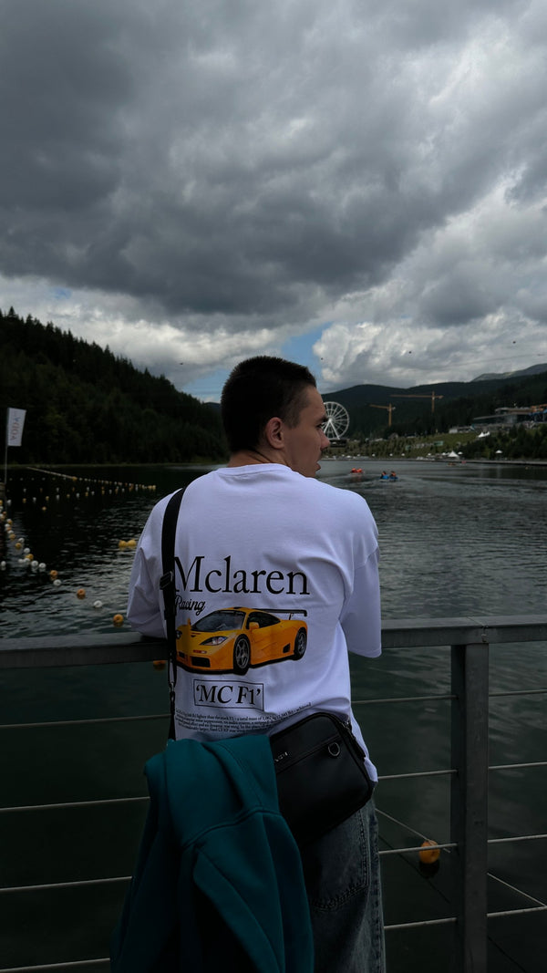 Біла футболка MONOCLO зі своїм принтом McLaren F1
